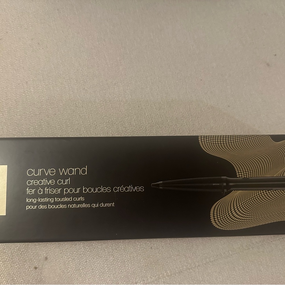 NEW IN BOX ghd Creative Curl Tapered Curling Iron Wand for Beachy Waves Hair
